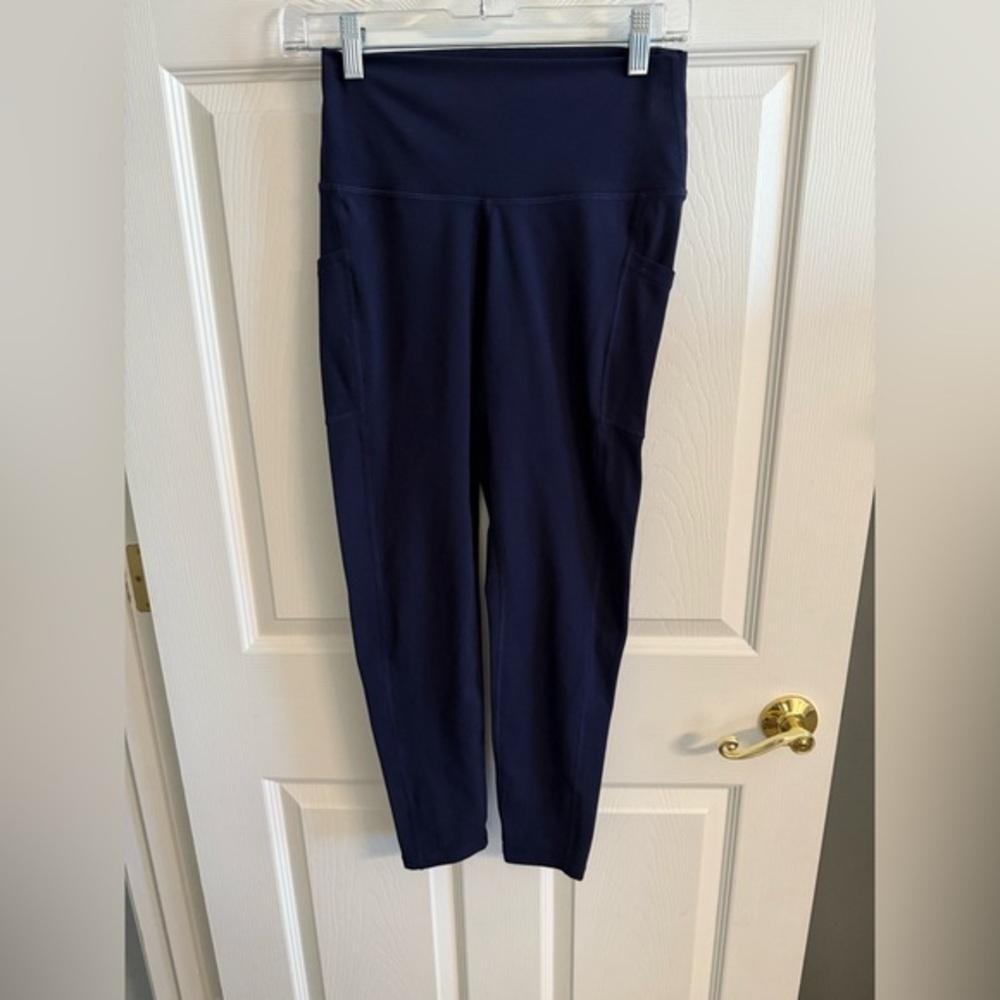 Women's High-Waisted Navy leggings